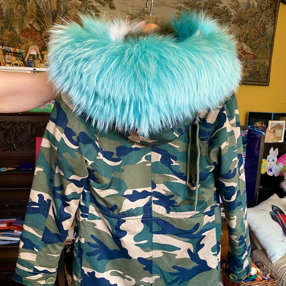 Fox Fur Parka - Picture 4 of 5